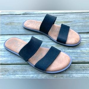 Black and brown double strap sandal